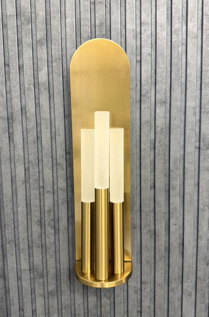 horizon-vanity-gold-wall-sconce-by-lightzone