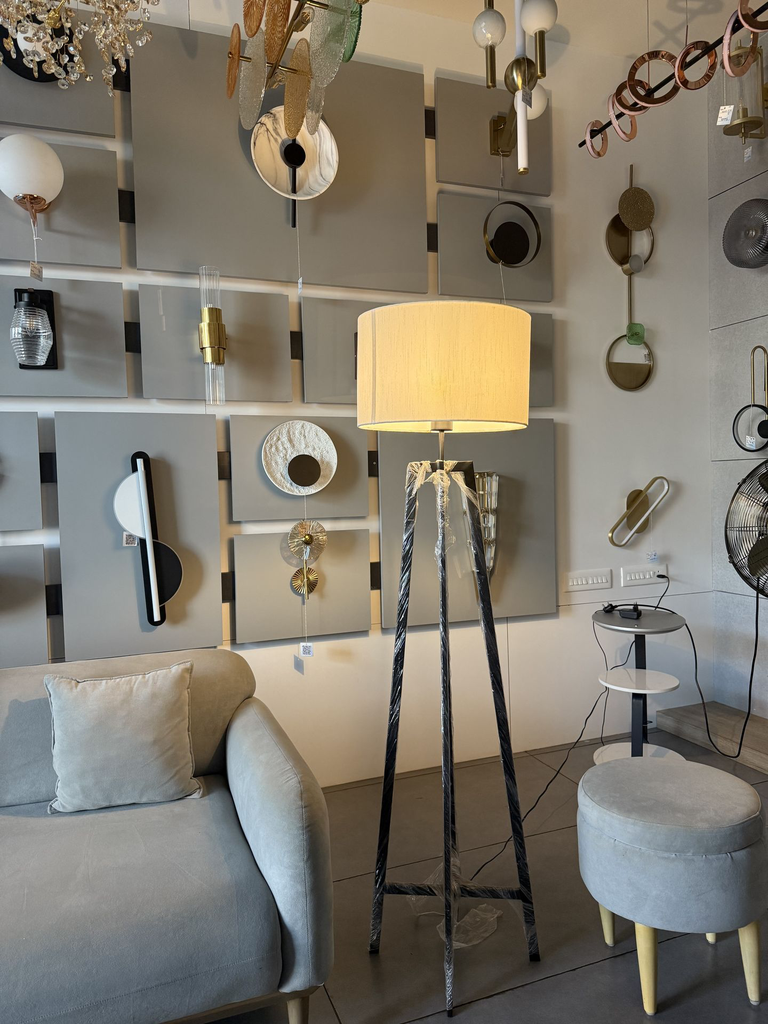 cosco-floor-lamp-by-lightzone