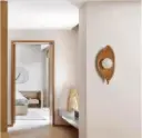 leaf glow wall light