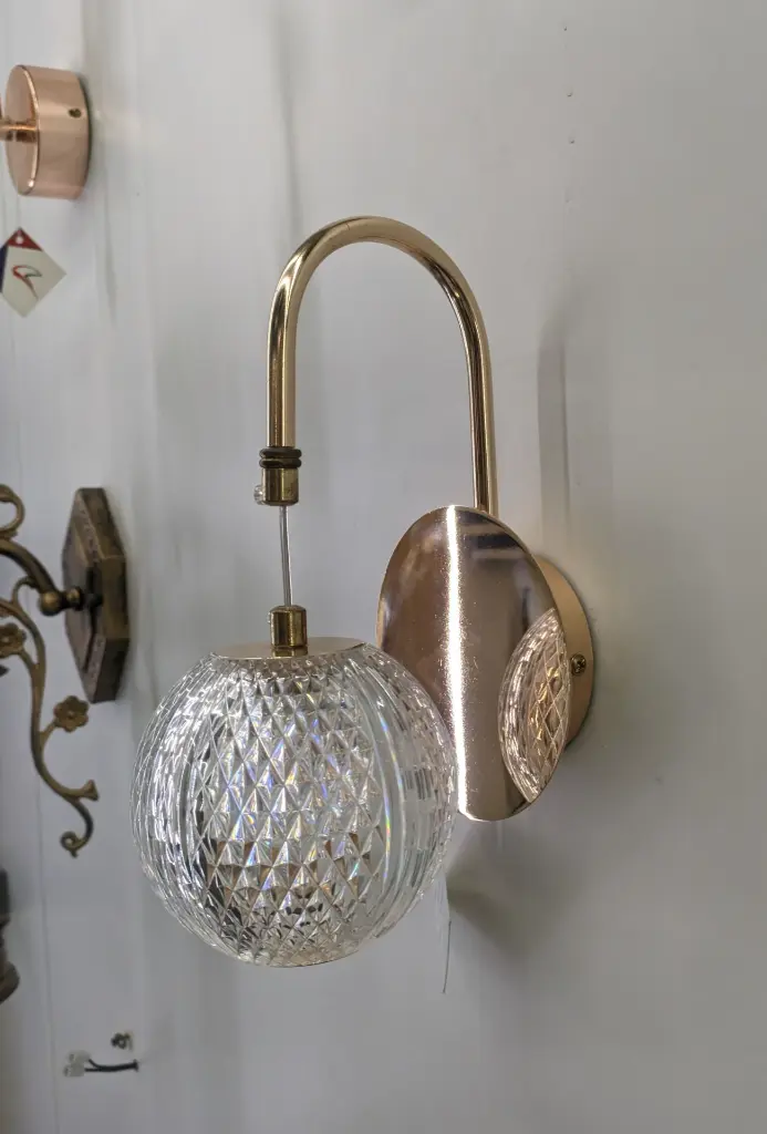 lamor wall light