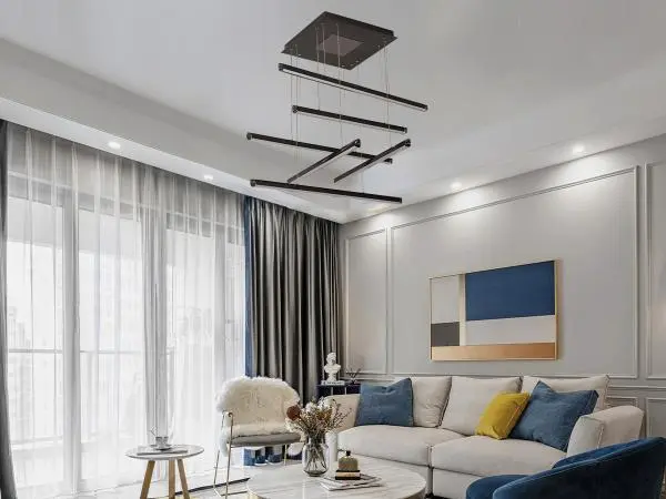 Strato-lines-chandelier-lightzone