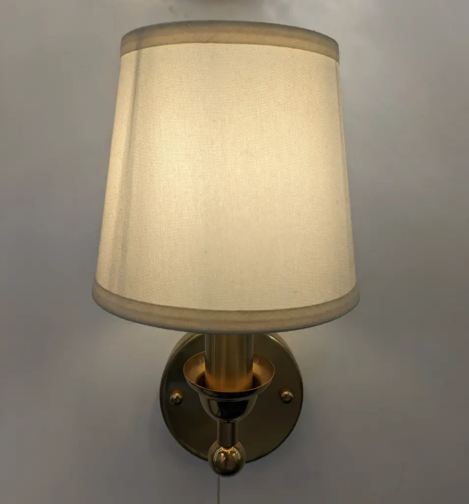 fandlos-wall-lamp-lightzone