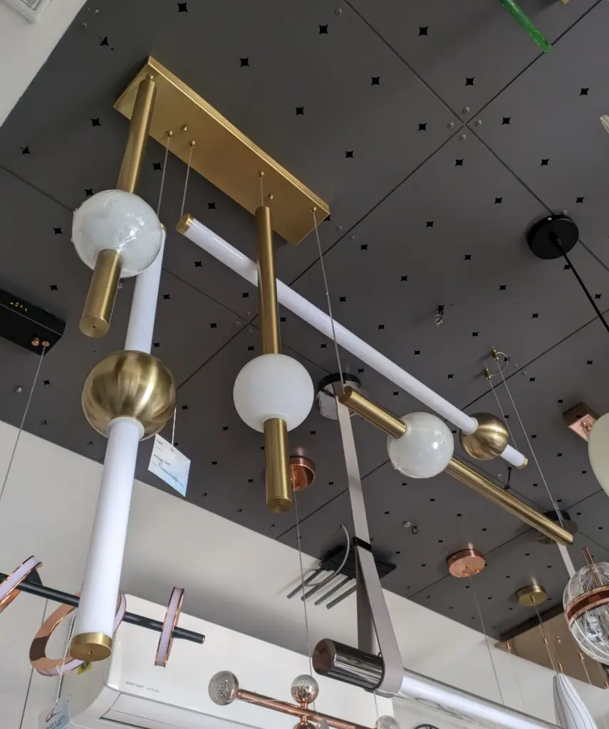 symmetric chandelier lz