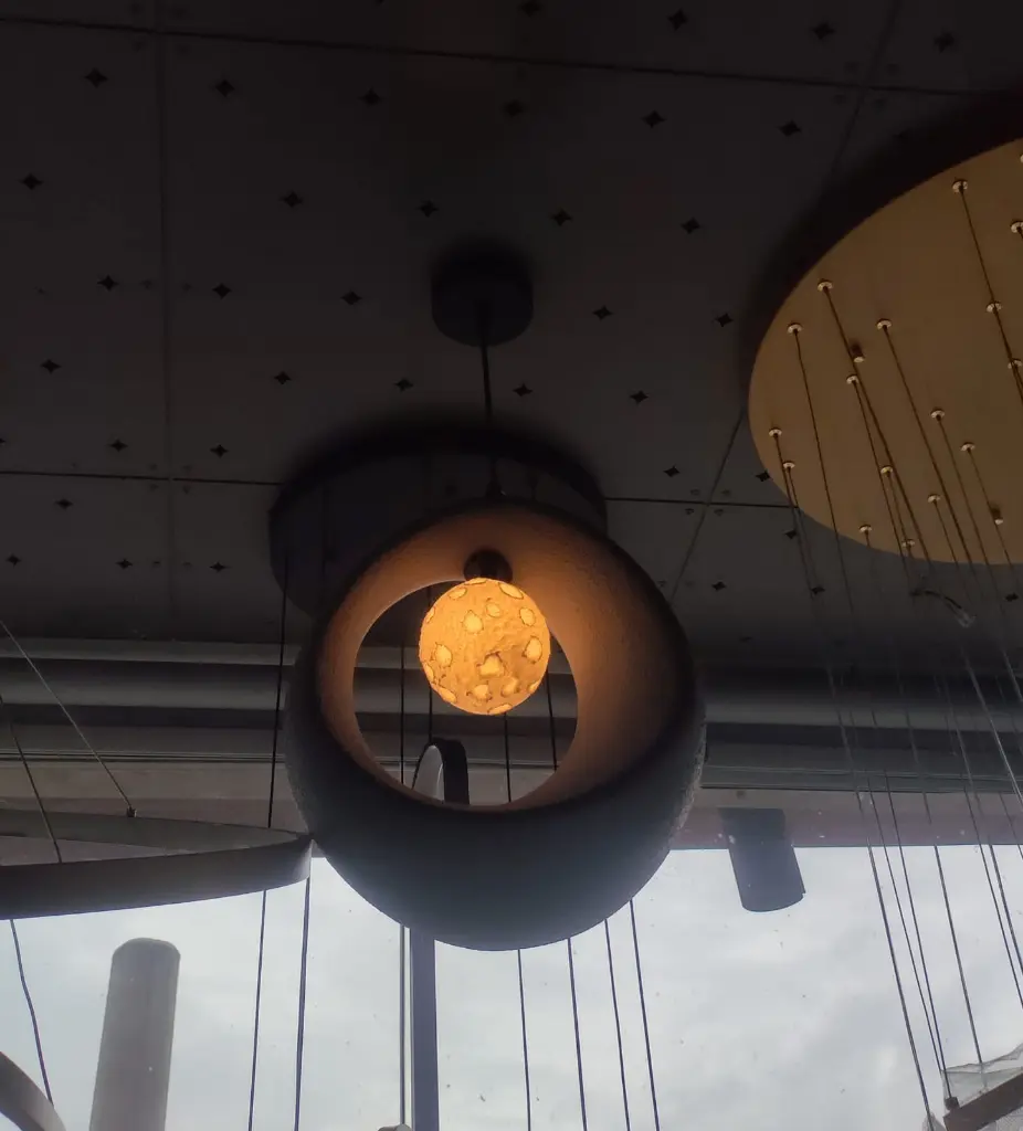 Nordic Moon Pendant light zone
