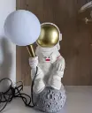 Astronaut Lamp light zone