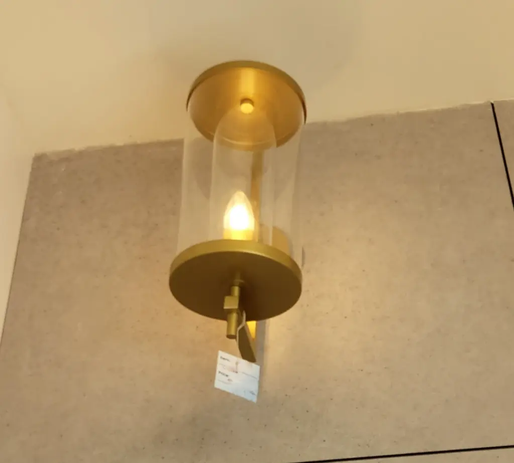 Noel Sconce light zone