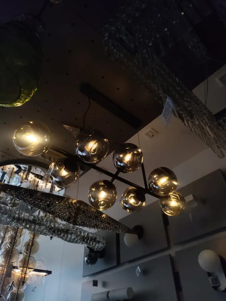 citron chandelier light zone