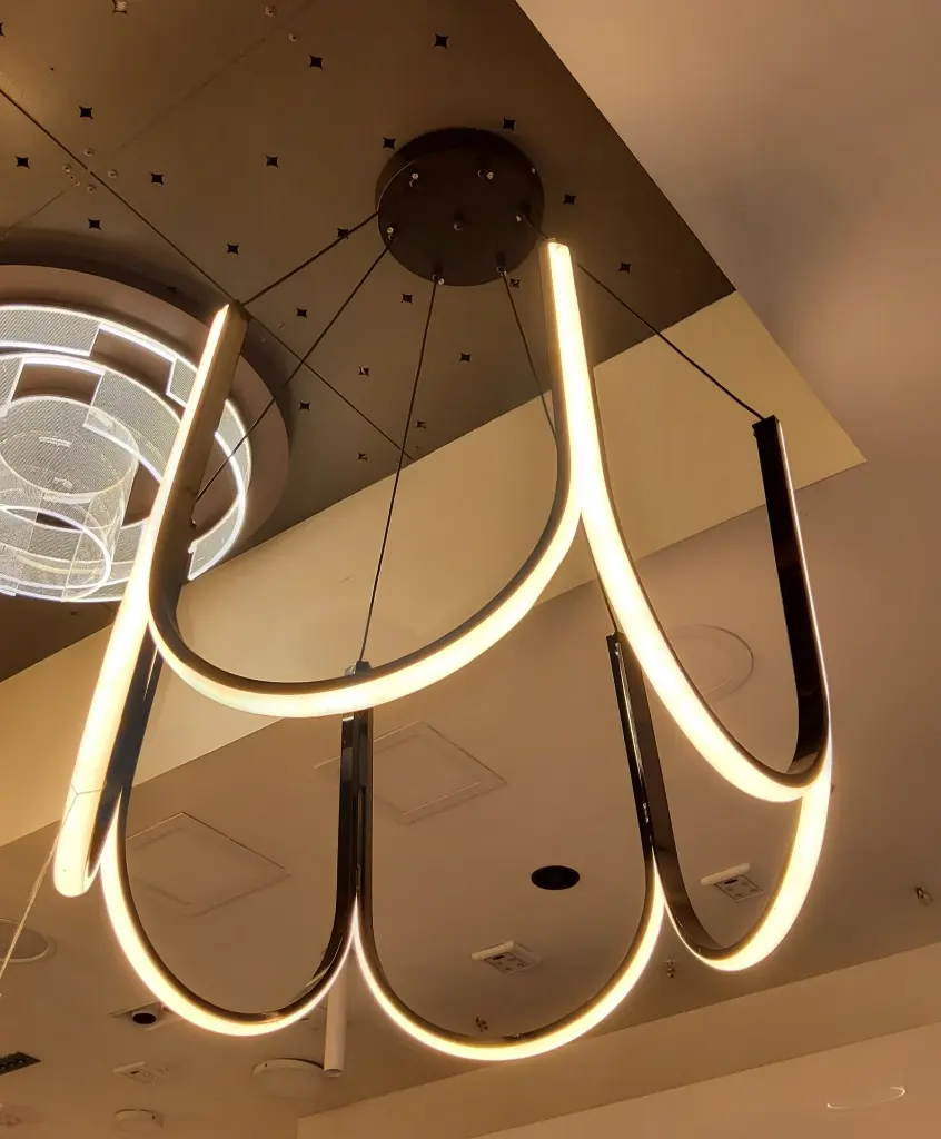 Aurora Loop Chandelier light zone