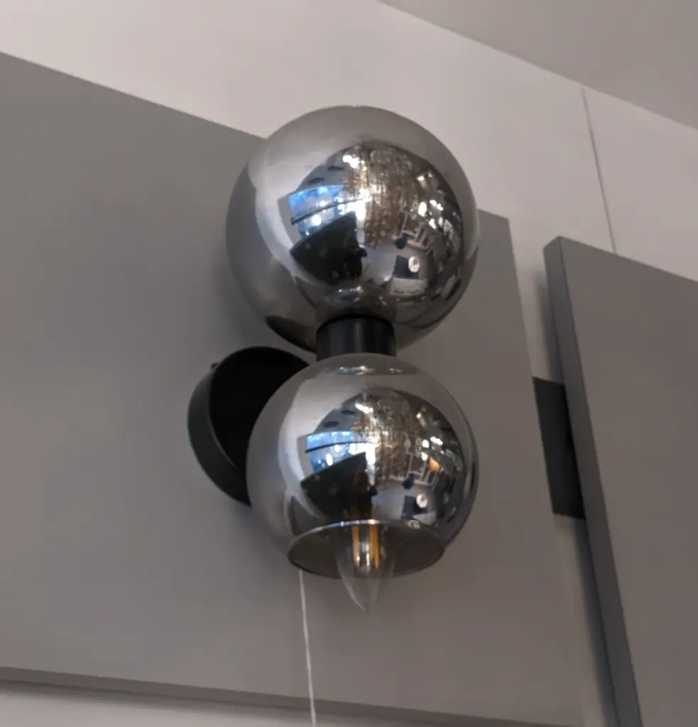 Nova Wall Lamp light zone