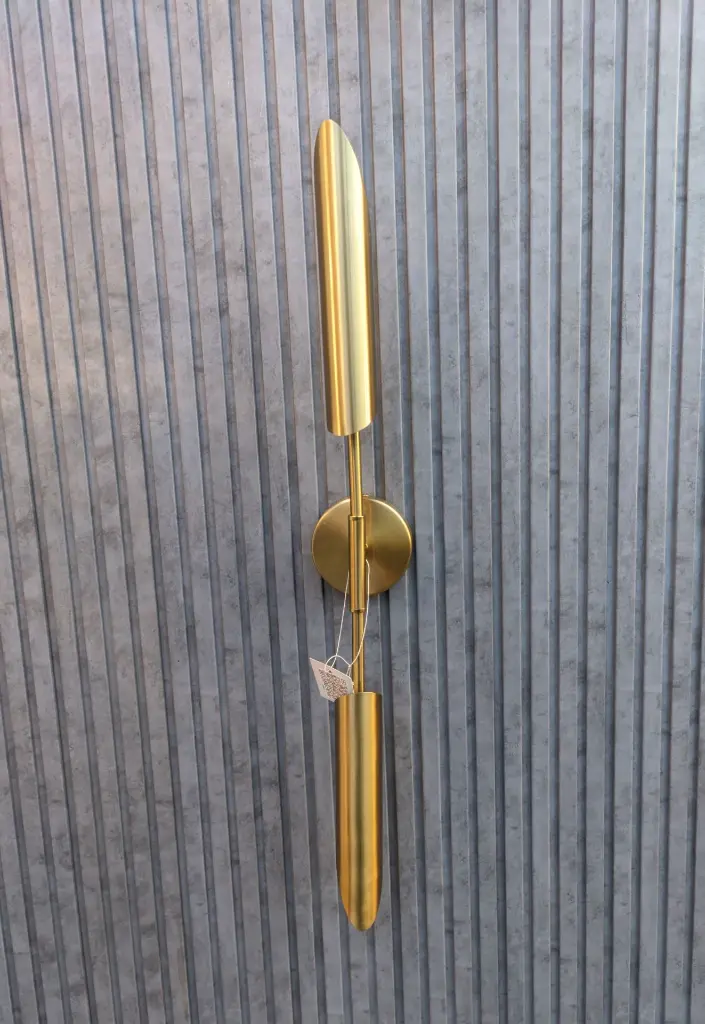 Novec Sconce light zone