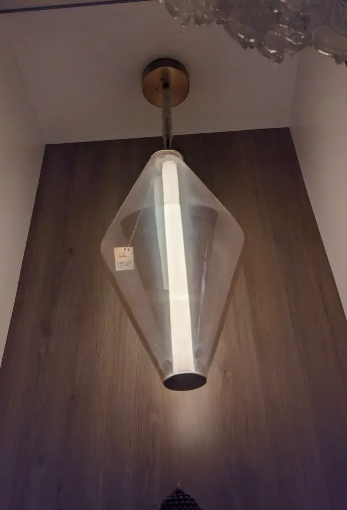 Bioconical Pendant light zone