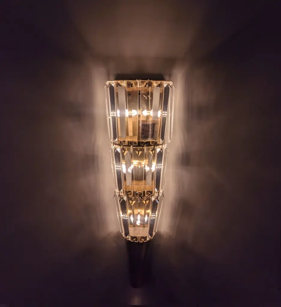 Castor Sconce light zone