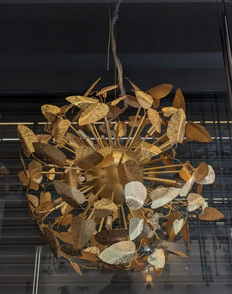 Sphere-gold-leaf-chandelier-light-zone