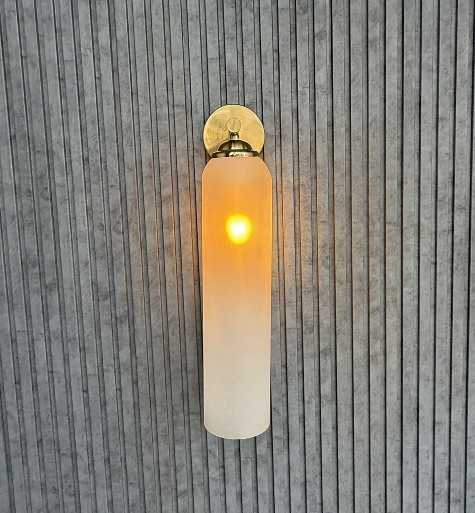 Fragment sconce light zone