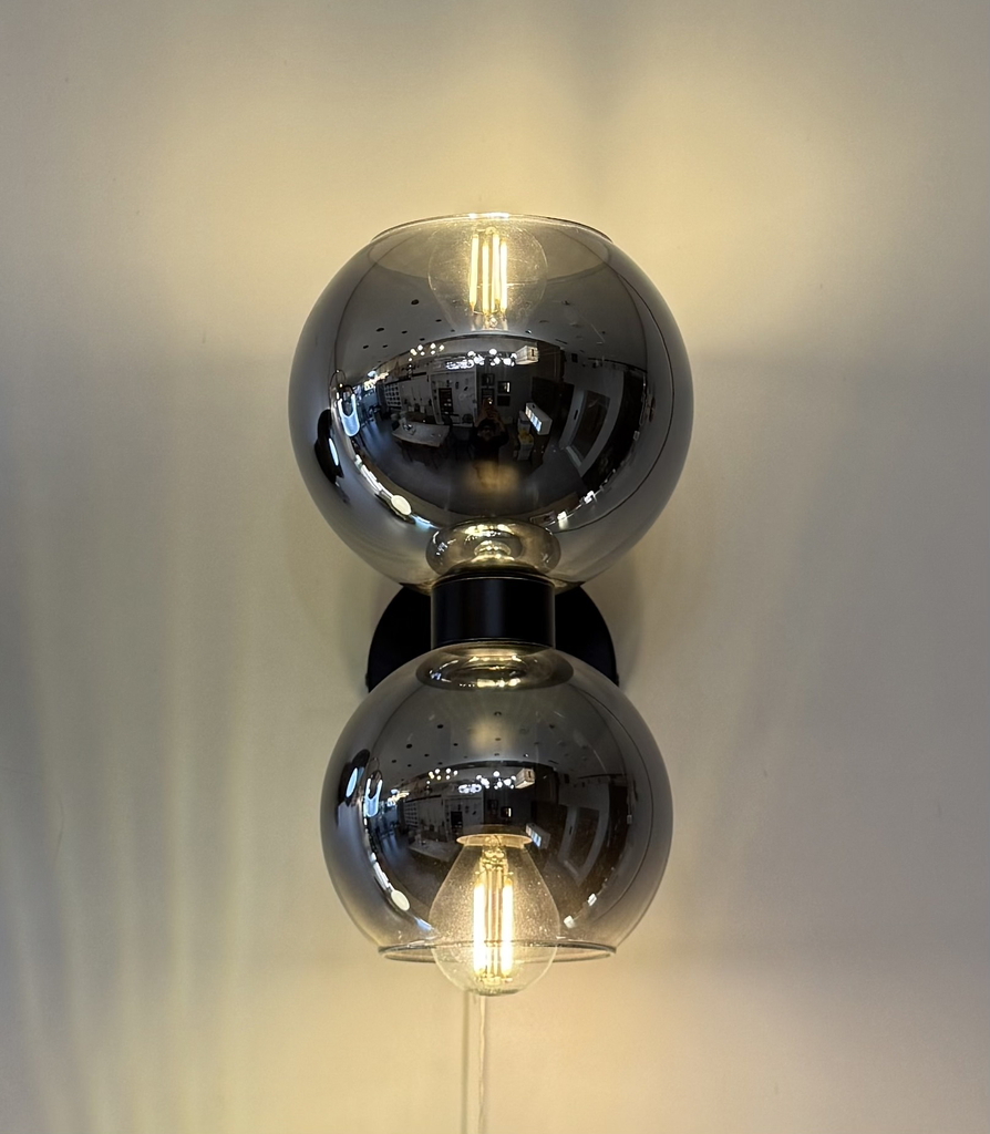 nova-wall-lamp-by-light-zone