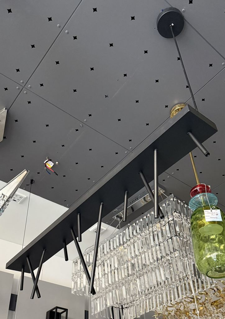 linear-spot-chandelier-black-led-by-chandelier