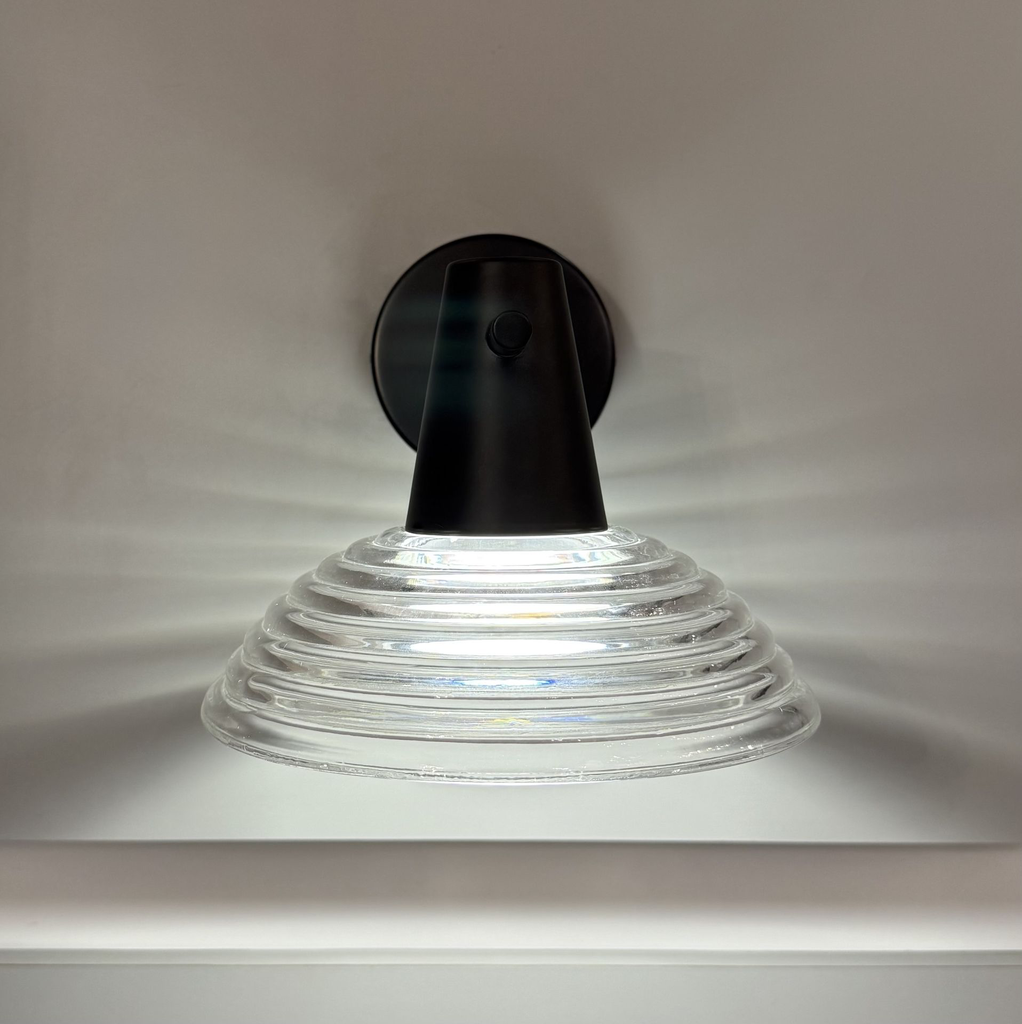 flared-black-metal-glass-wall-lamp-by-lightzone