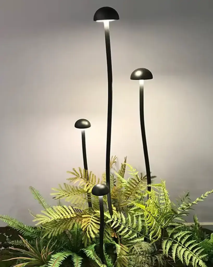 Mushroom Garden Light Matt Black 