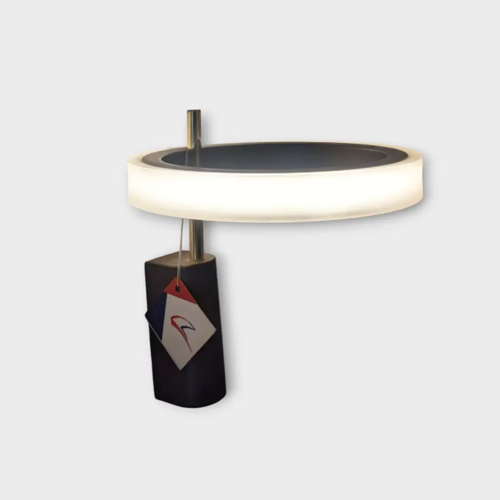 Aero Wall Light
