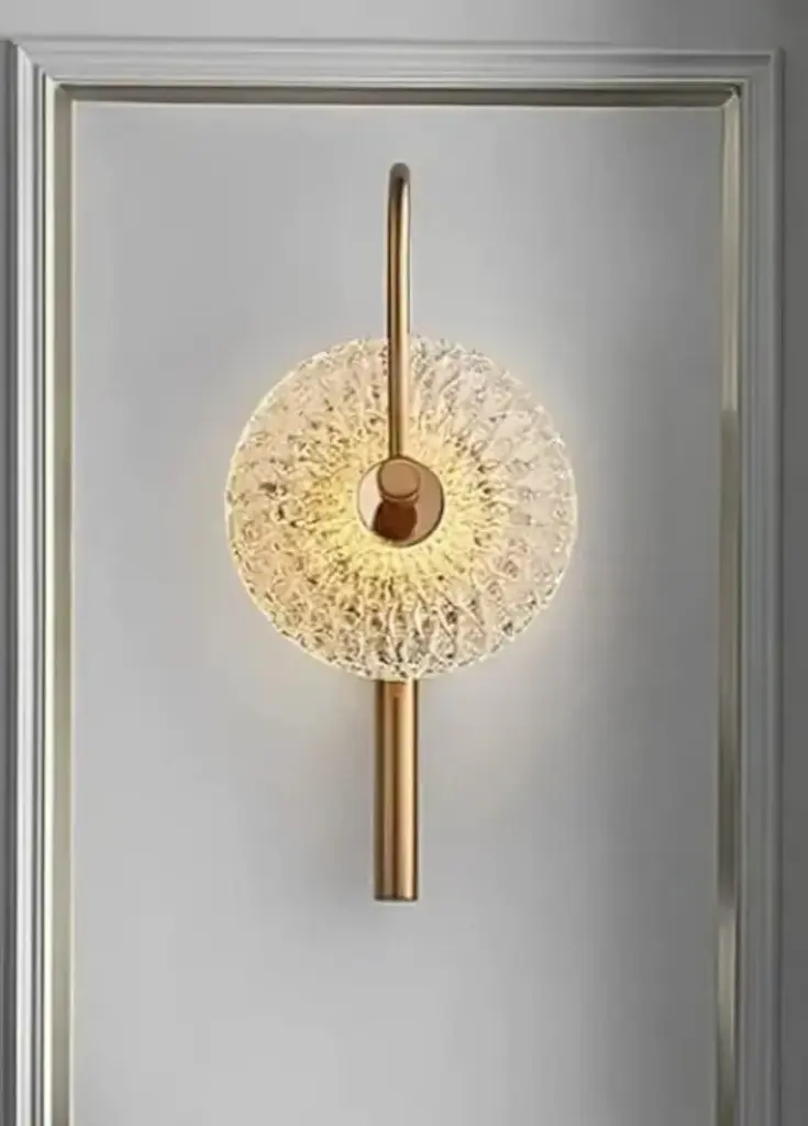 Elura Wall Light