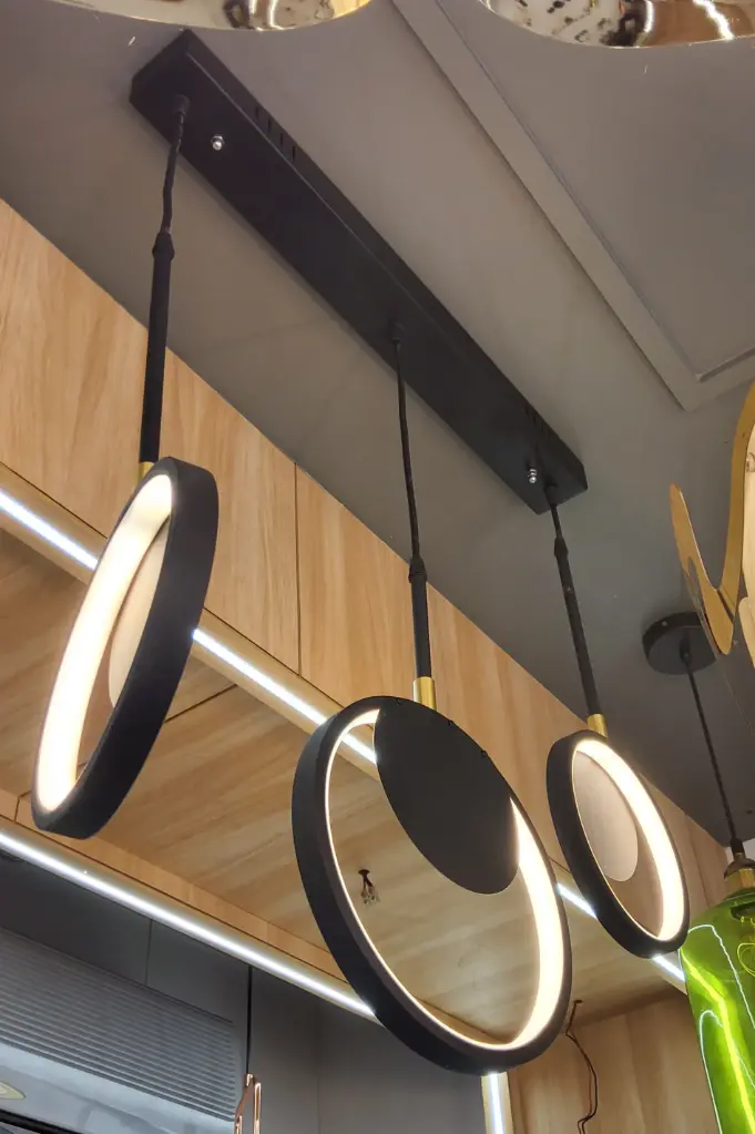 Orelle Pendant