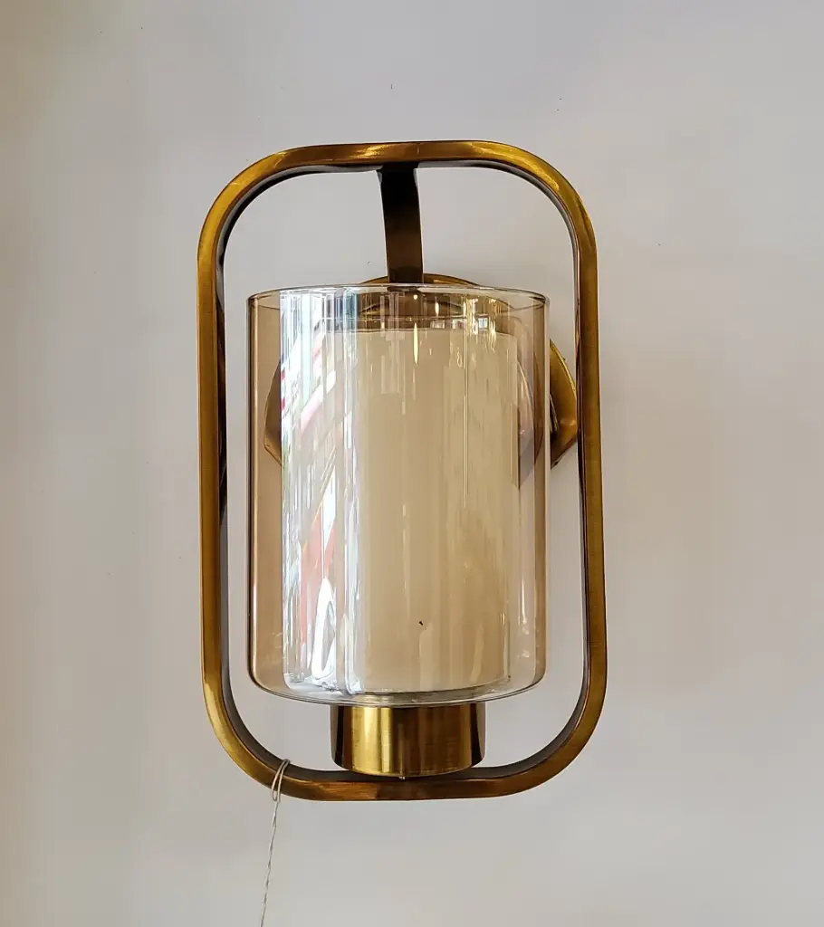 Auvin Wall Light