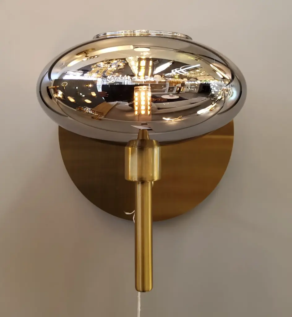 Farolen Amber Wall Lamp