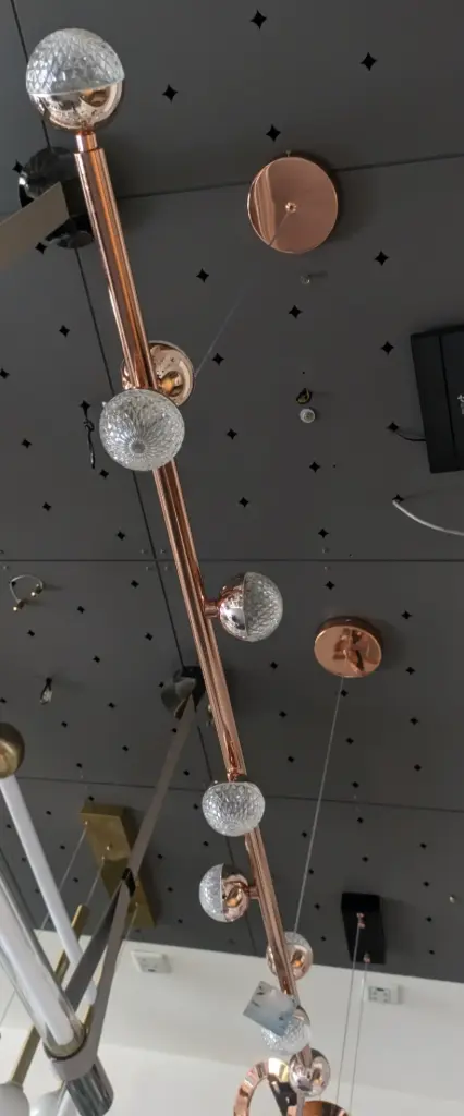 Linear Koss Chandelier 