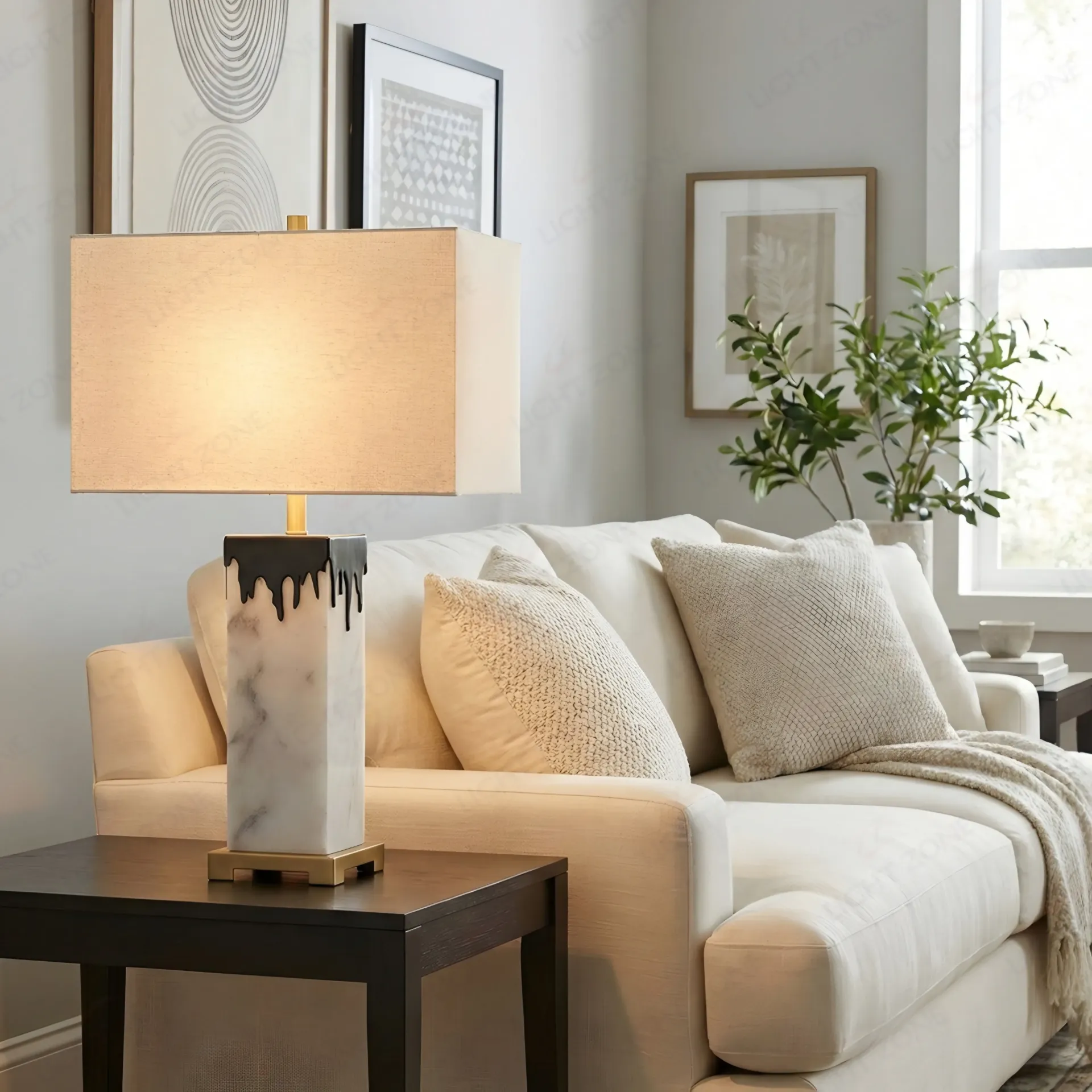 Noir Drip Marble Table Lamp