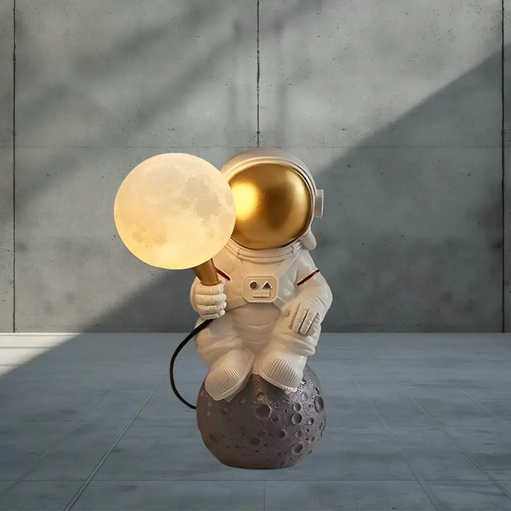 Astronaut Lamp